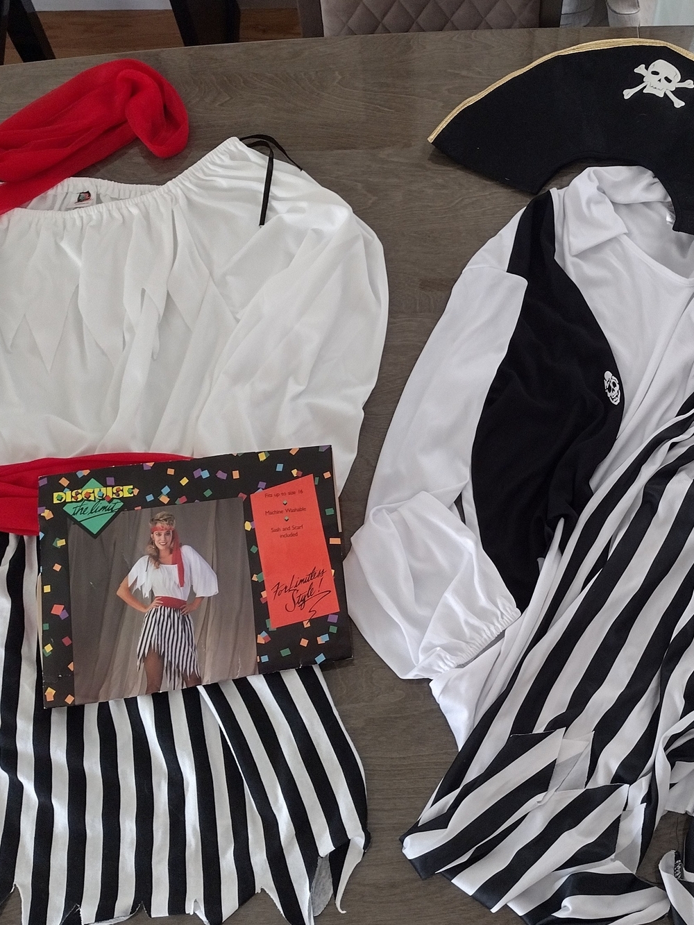 Set For 2 Pirate-Inspired Halloween Costumes Lady and Man